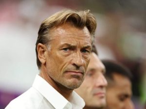 Nigeria Football Federation don deny say dem hold any talks with French coach, Herve Renard, for di vacant Super Eagles coaching job.