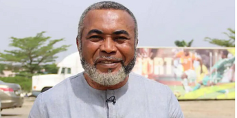 Nollywood veteran actor Zack Orji don clear the air on top social media rumors wey dey claim say e come from Gabon.