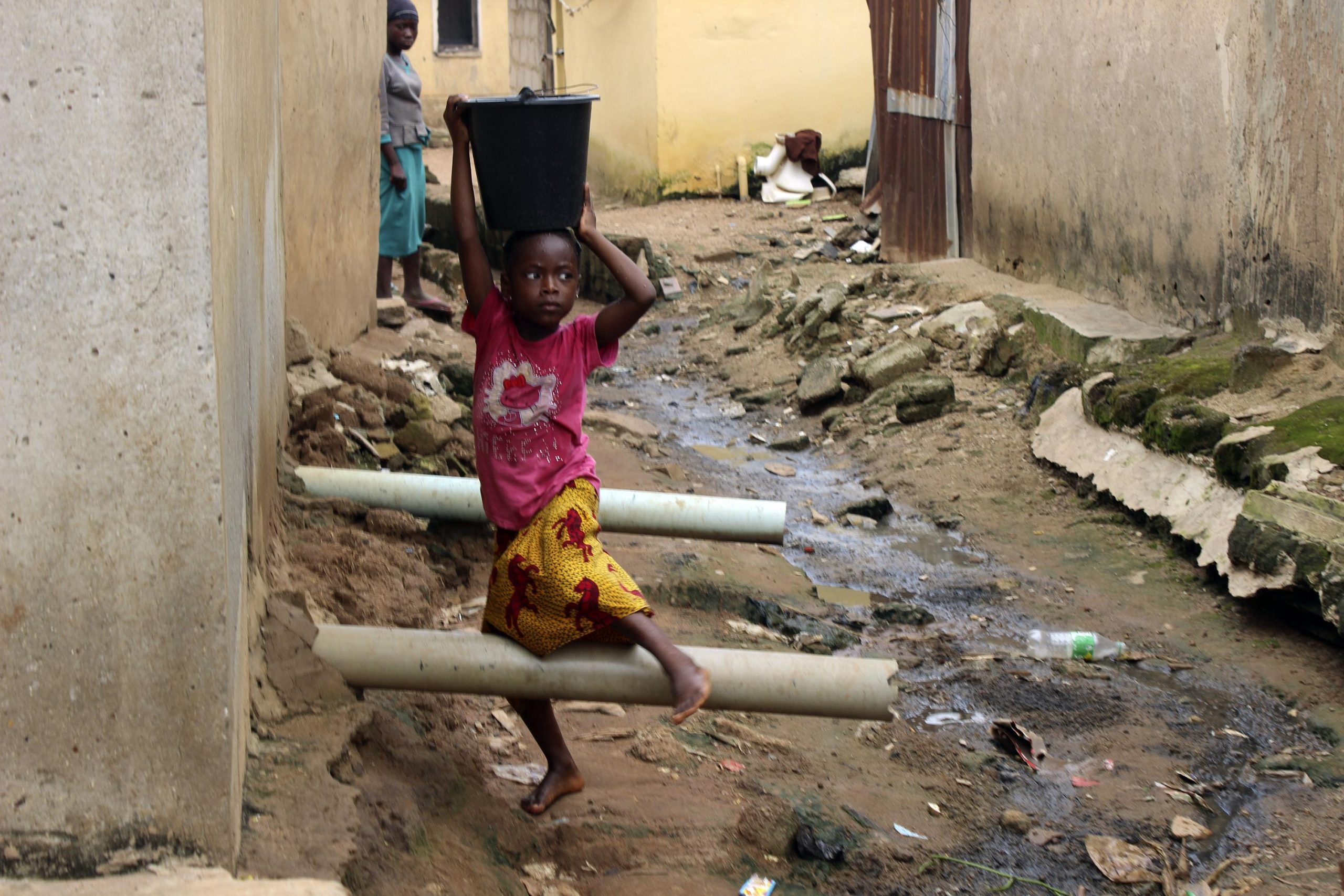 The Lagos State Government don yan say make people dey extra careful and make dem take precautionary measures as di state dey record outbreak of cholera.