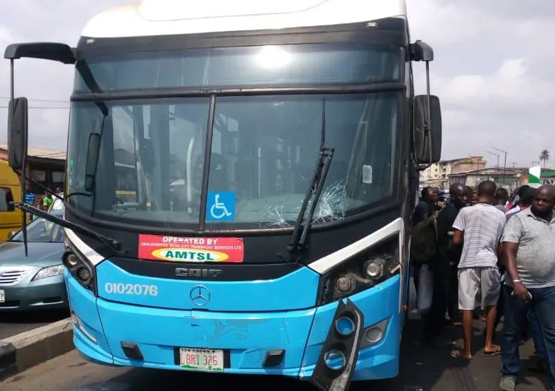 The Lagos Metropolitan Area Transport Authority (LAMATA) don announce say di 25 per cent discount wey dem give for fares on regulated public bus, ferry, and train services don end.