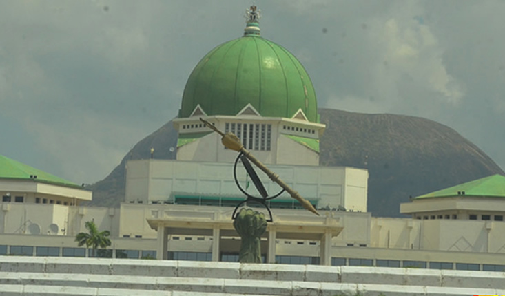 National Assembly don dey question FG about di loan dem request