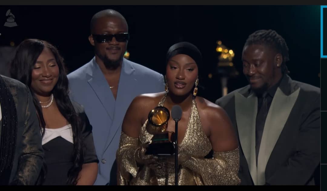 Afrobeats singer Tems don grab her second Grammy award.