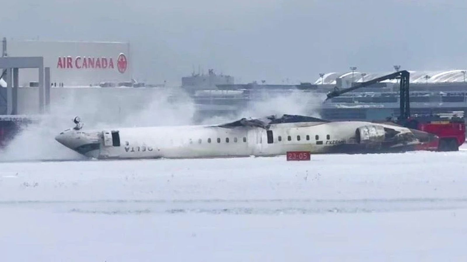 Three people don suffer critical injuries after plane flip for Canada airport